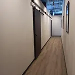 Hostel Hr *