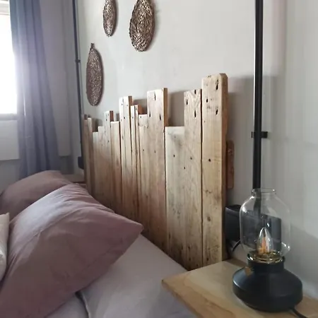 Hr Hostel