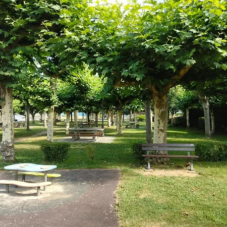 ホステル Hr サリア