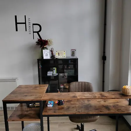 ホステル Hr サリア