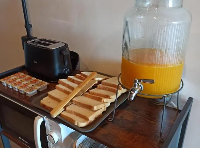 ホステル Hr サリア